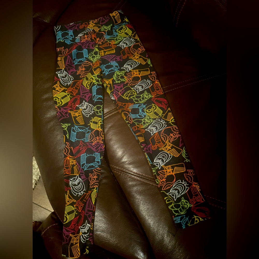 Kids LuLaRoe, owl leggings, size small/medium